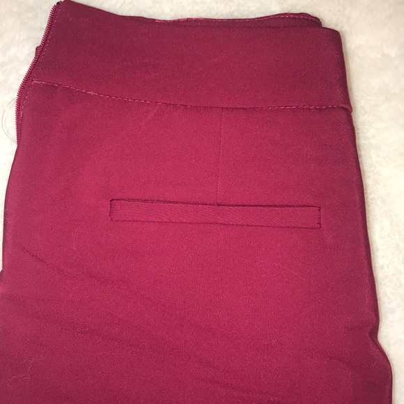 Kohl’s “Candies” Dress Shorts - Picture 4 of 6